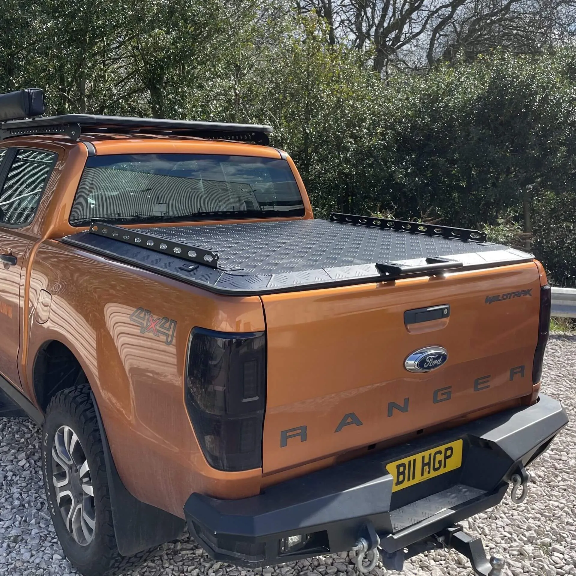 Black Aluminium Flat Tonneau Cover for Ford Ranger T9 2022+ MK4 (P703)