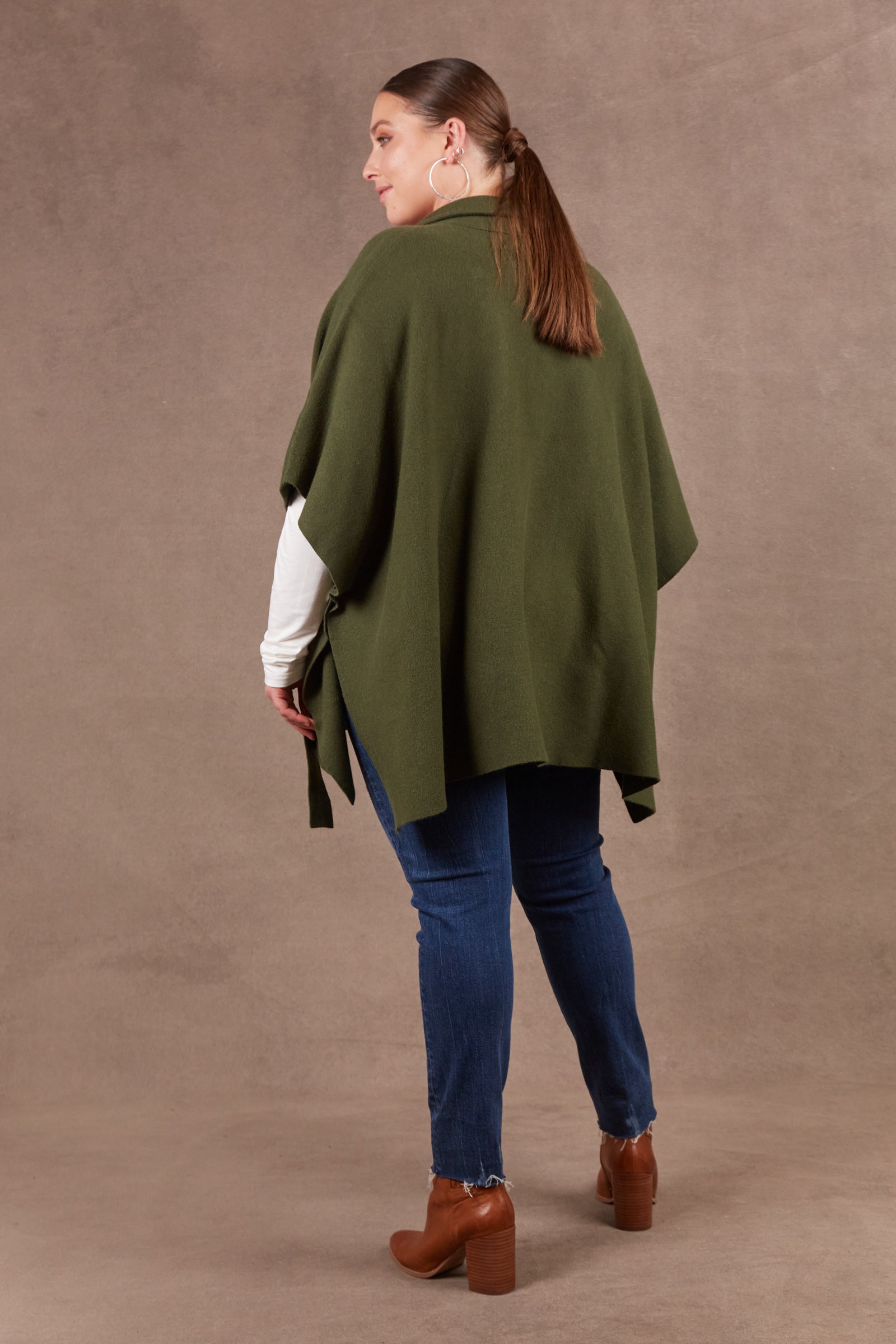 Nawi Cape - Olive