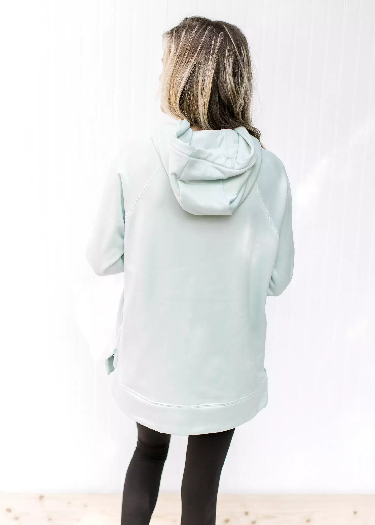 X Dawnes Zipper Sweatshirt in Mint