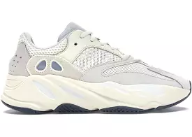 Yeezy 700 Analog